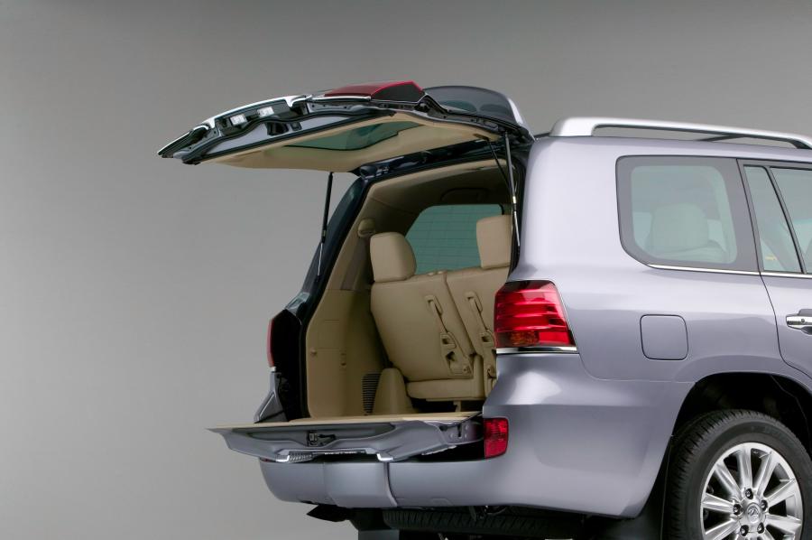  Lexus LX570 2008 года  (фото 177 из 221)
